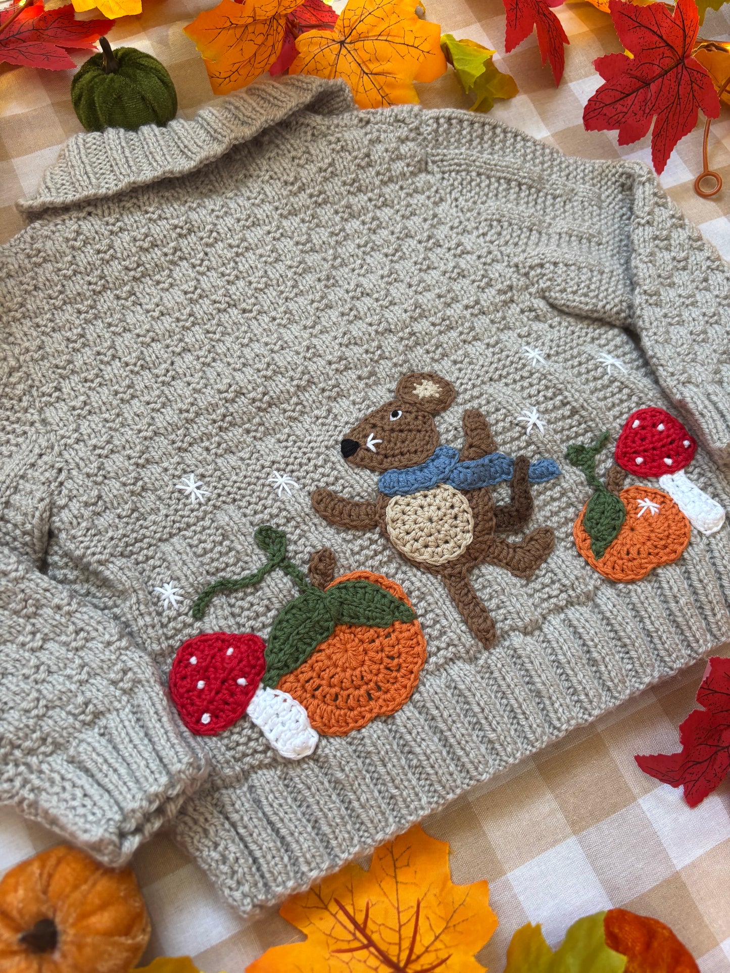 Size 1-2 Years, Mouse Pumpkin Patch, Beige Cardi