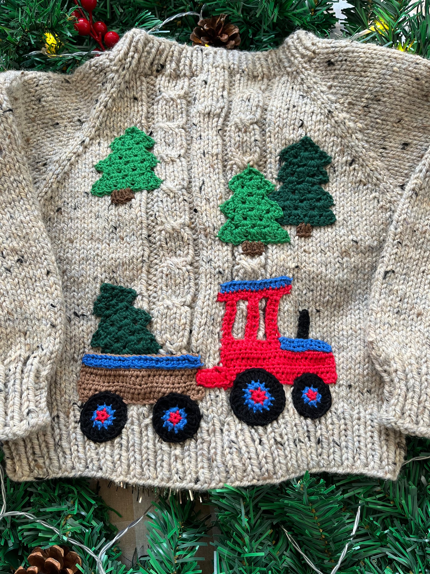 Size 2-4 Years, Rustic Tractor & Christmas Tree Beige Fleck Jumper