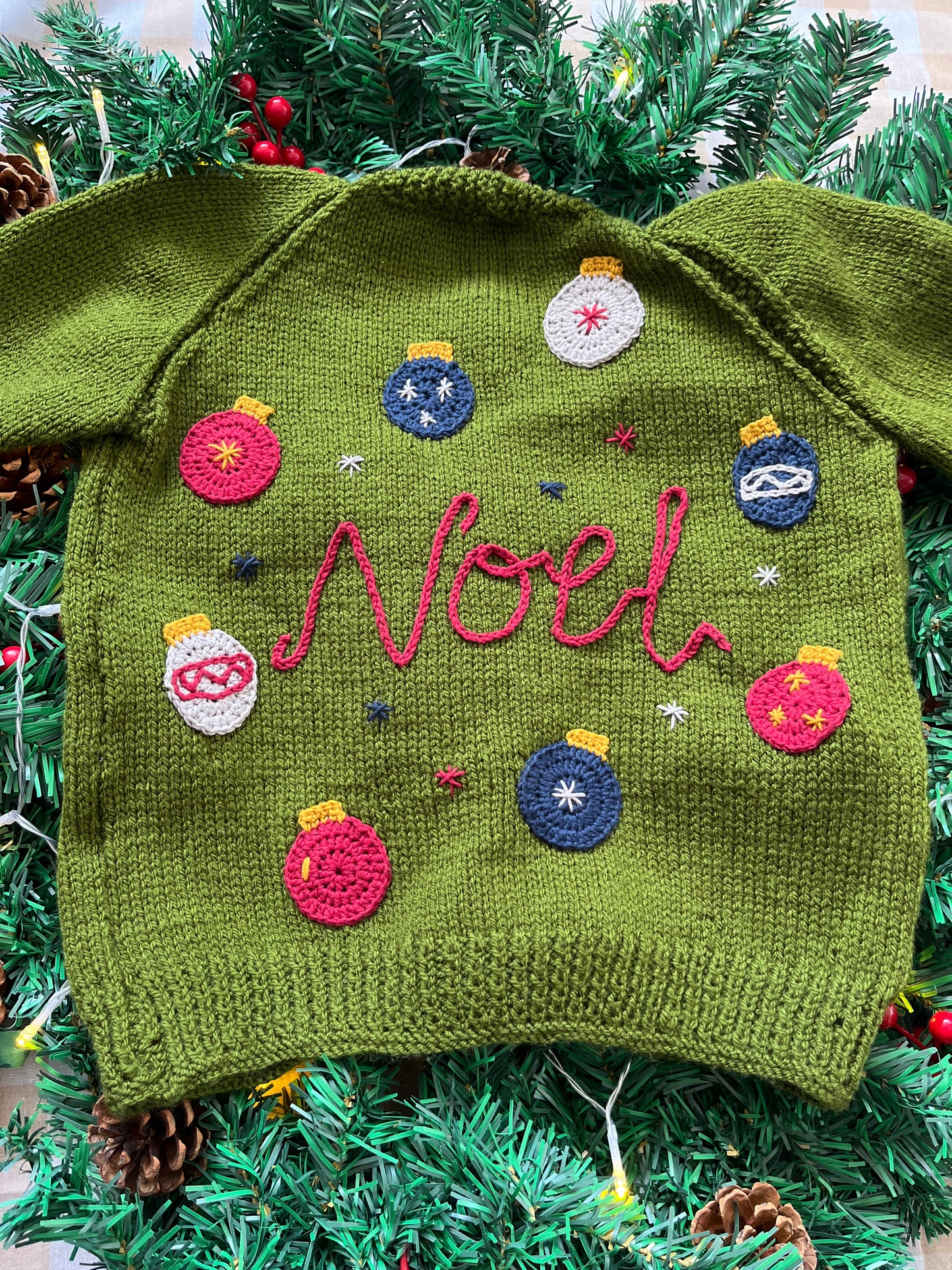 Size 4-6 Years, Noel, Olive Green Cardi with Baubles