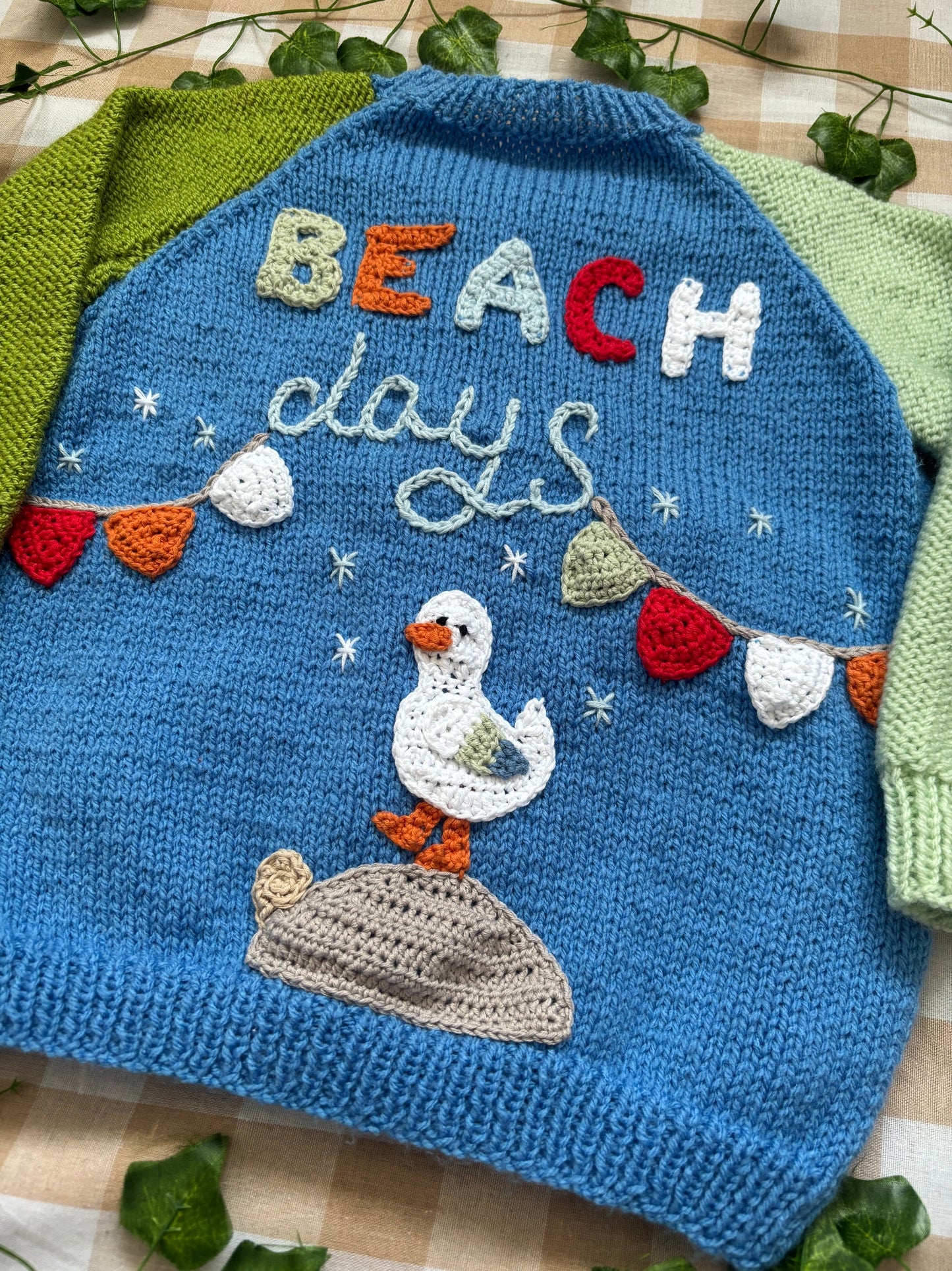 Size 3-4 Years, Beach Days, seagull, crab & ice cream