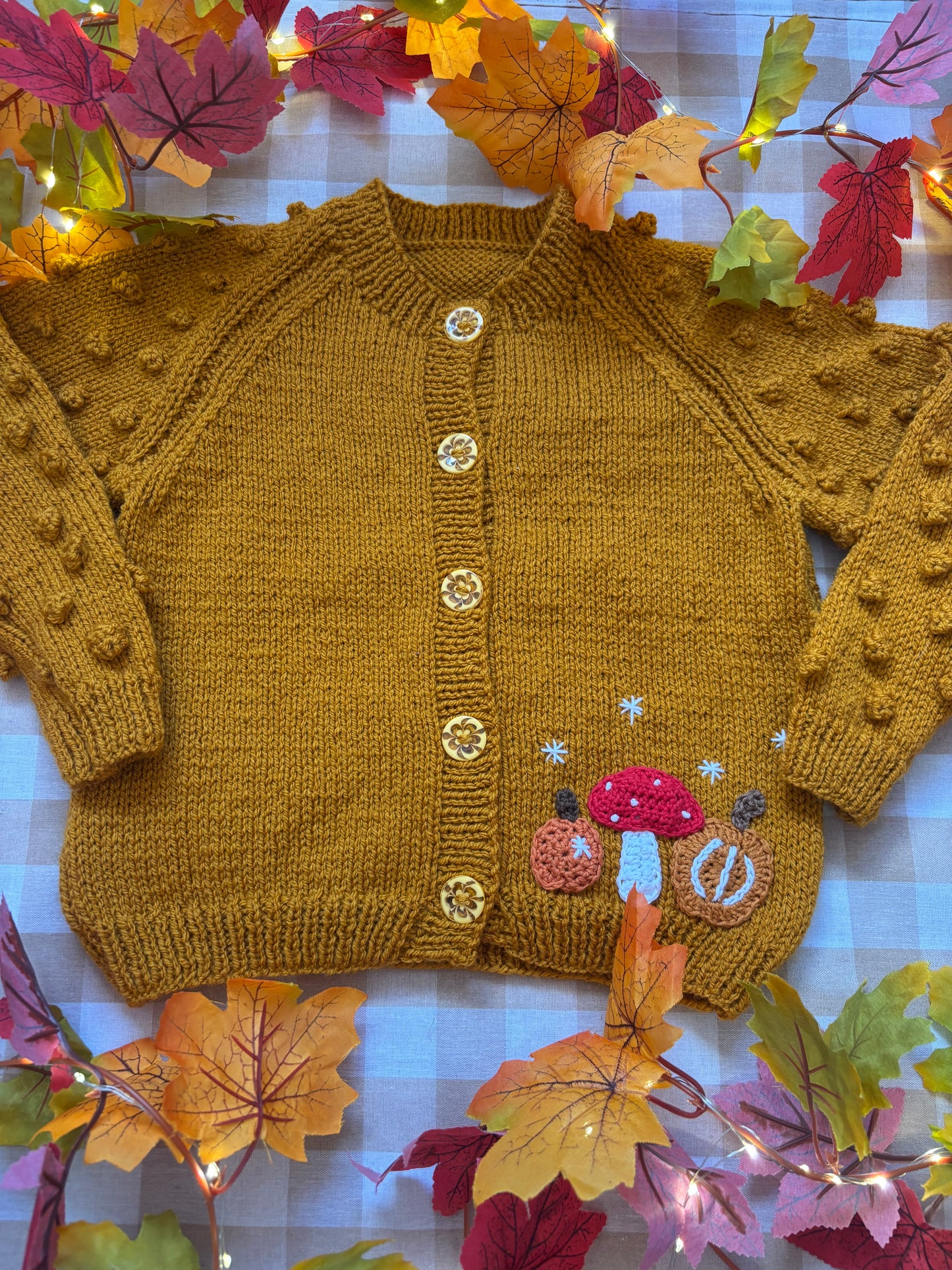 Size 4-6 Years, Cosy Season Mouse, Mustard Popcorn sleeves