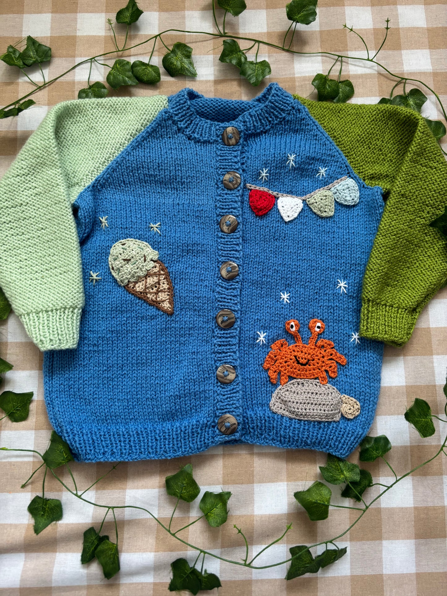 Size 3-4 Years, Beach Days, seagull, crab & ice cream