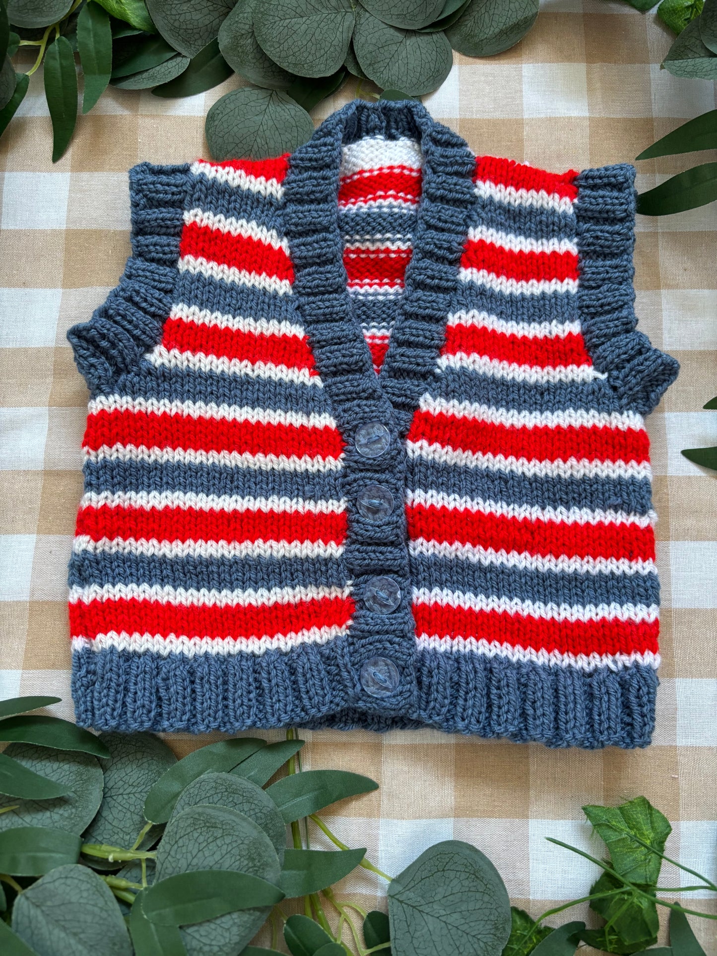 Size 6 Months, Stripe Bear Gillet